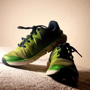 Under Armour X Level Series, Worn, Fair, Size 2.5, Green